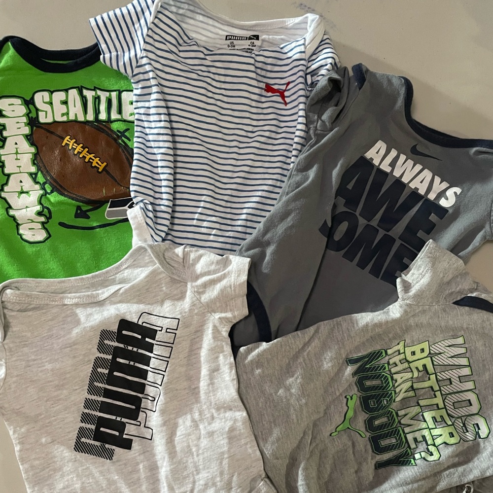 Baby onesies 0-3 months